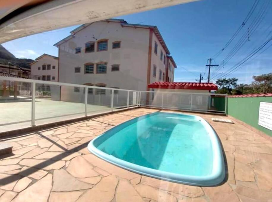 Em Maranduba Apartamento